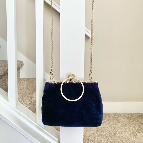 Handmade Genuine Shearling, Chic Design Kisslock Wristlet Ring Bag/Crossbody - Picture 3 of 17
